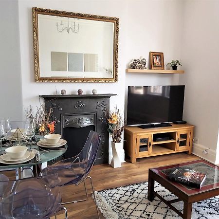 サウスエンド・オン・シーBeautifully Renovated 2 Bed Flat - Close To Beachアパートメント エクステリア 写真