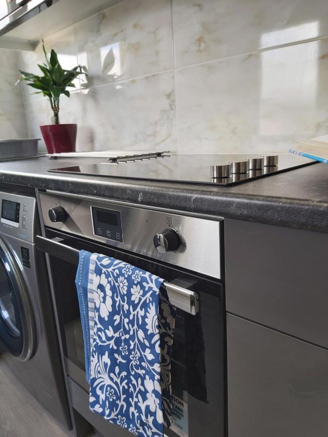 サウスエンド・オン・シーBeautifully Renovated 2 Bed Flat - Close To Beachアパートメント エクステリア 写真